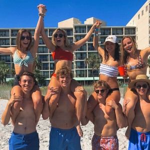 Meet your Posher, Brittany